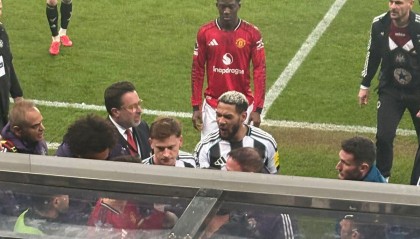 华体会体育中国官方网-曼晚：纽卡曼联近年积怨已久，B费和乔林顿在球员通道吵架